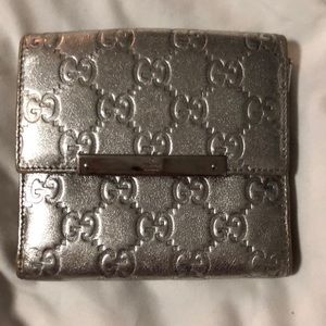 Silver Gucci guccisima wallet